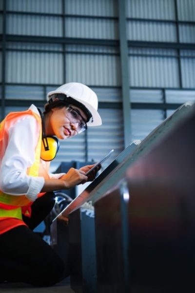 Woman at work in the steel industry Woman at work in the steel industry